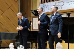 54d4b964-00a4-428a-9789-4efcc44b00db