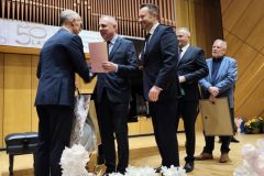 d9e8e753-3638-4189-870e-5cc9f6a2966b