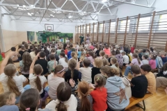 8f57a099-950f-45cb-a216-ba2912bb9c02