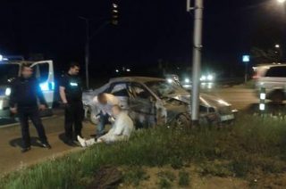 TIR uderzył w osobowe Volvo. Dwie osoby trafiły do szpitala