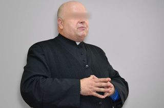 Akt oskarżenia przeciw byłemu proboszczowi ze Szreńska skierowany do sądu