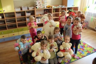 Czy to jutro, czy to dziś, wszystkim jest potrzebny miś. Dzień Pluszowego Misia w SP3