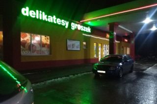 Fałszywy alarm o napadzie na stację benzynową w Szydłowie. Policja szuka zgłaszającego