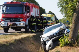 Trasa Stupsk-Konopki. Auto uderzyło w drzewo