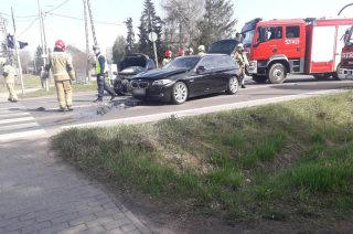 Zderzenie BMW i Hondy na Nowowiejskiej. 1 osoba w szpitalu [FOTO]