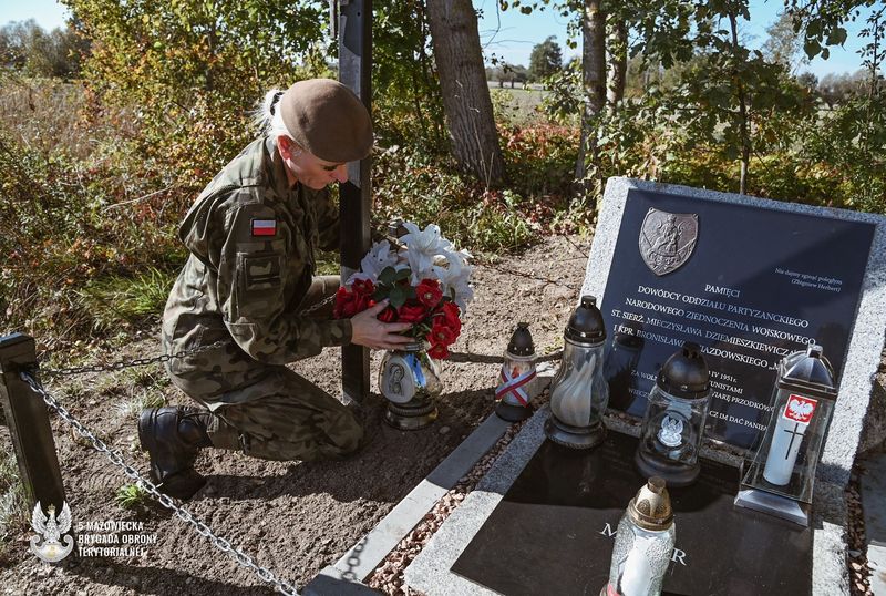 „Żołnierska Pamięć”. Terytorialsi porządkują mogiły i miejsca pamięci