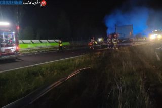 Wypadek na „siódemce”. Ciężarówka zderzyła się czołowo z autobusem [FOTO]