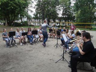 Orkiestra z Wieczfni Kościelnej w Jastrzębiej Górze