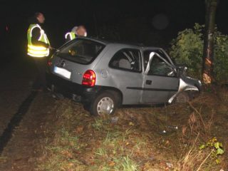 Bogurzyn. Pijany osiemnastolatek za kierownicą Corsy