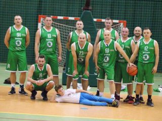 Inauguracja ligi koszykówki. Ciechanów na czele