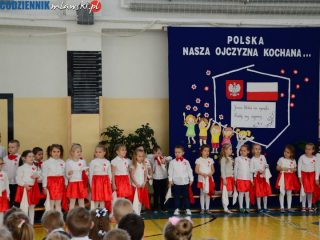 Rocznicę Odzyskania Niepodległości  świętowały przedszkolaki w „siódemce”
