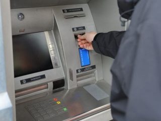Próba rozbicia bankomatu