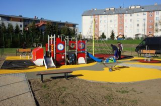 Plac zabaw dla dzieci przy SP 2 gotowy