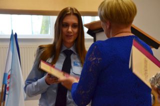 Pożegnanie absolwentów klas mundurowych w ACK w Mławie