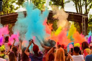 Poczuj magię kolorów! Już jutro w Mławie Holi Festival Poland