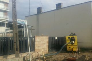 Zablokowany wjazd, ekipa widmo, a Straż Miejska powolna