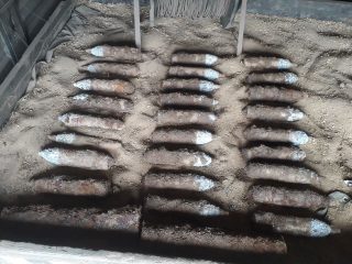 26 granatów i 2 pociski artyleryjskie znaleziono pod Makowem Mazowieckim