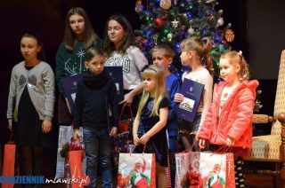 Laureaci konkursu i roztańczone Mikołajki