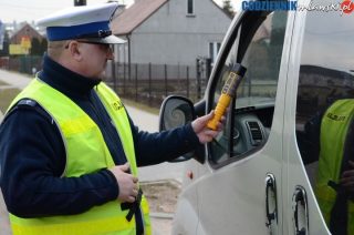 Zatrzymali 6 dowodĂłw rejestracyjnych i jedno prawo jazdy