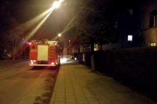 Pożar w skrzynce z bezpiecznikami w bloku na Rynkowej