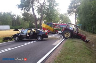 Zderzenie samochodu osobowego z ciągnikiem pod Pawłowem