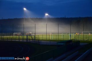 Duszący smog nad stadionem