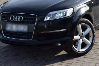 Mławscy kryminalni zabezpieczyli luksusowe Audi Q7