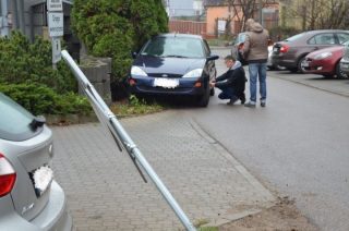 Napad na seniora i kradzież auta pod samą prokuraturą