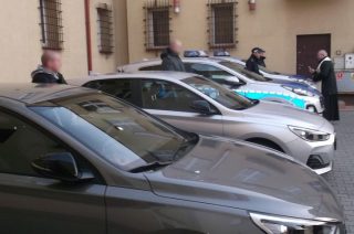 Cztery nowe auta dla mławskiej policji