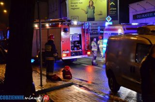 Potrącenie na Żwirki. Poszkodowana nieprzytomna trafiła do szpitala [zobacz foto i film]