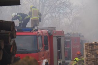 Pożar tartaku w Proszkowie