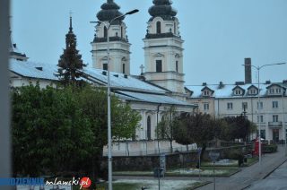 Remanenty na górze. Majowy śnieg w Mławie