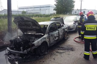 Pożar VW Passata na ulicy Instalatorów