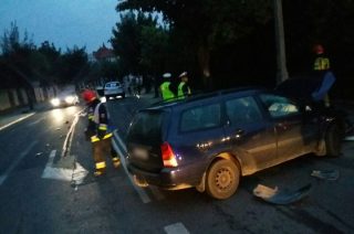 Mazda kontra ford na skrzyżowaniu Warszawskiej i Browarnej [foto]