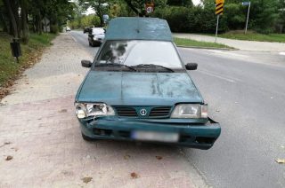 Niezwykła kolizja. 100-latek za kierownicą Poloneza, obok 95-letnia pasażerka