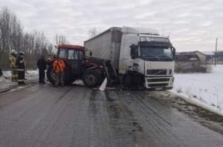Nietrzeźwi: kierowca peugeota, traktorzysta i rowerzysta