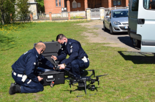 Policyjne drony już na Mazowszu. To lekarstwo na piratów? [FILM]