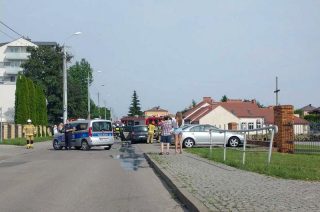 Pożar auta. Ulica Torfa Załęskiego zamknięta