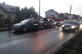 Zderzenie na Warszawskiej za „siódemką”. Jest wahadło