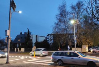 Miasto wprowadza hybrydowe oświetlenie ulic