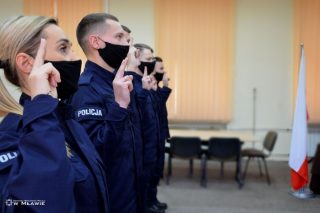 Sześcioro nowych policjantów w mławskiej komendzie
