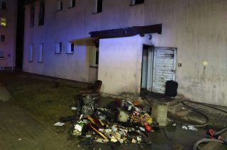 Pożar w bloku. Dwie osoby nie żyją, jedna jest ranna