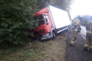 Wypadek w Krośnicach. Na drodze wahadło [FOTO]