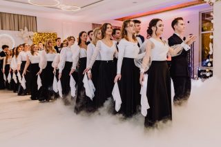 Bal studniówkowy  w Katolickim Liceum Ogólnokształcącym [FOTO]