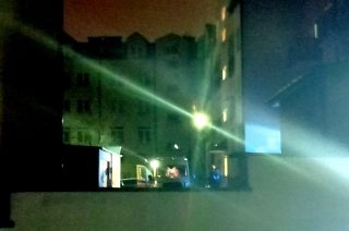 Mława. 17-latek spadł z 3 piętra. Aktualizacja