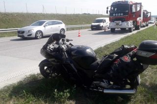 Wypadek motocyklistki na S7 pod MĹawÄ