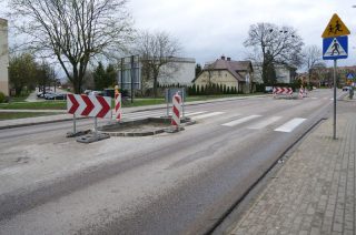Powstaną azyle i nowe oświetlenie przejść dla pieszych na skrzyżowaniu ulic Sienkiewicza z Hożą