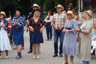 Niedzielne country w mławskim parku [FOTO, FILM]