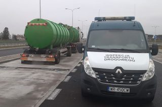 Wstrzymany transport ścieków komunalnych pod Mławą. Przedsiębiorcy grozi wysoka kara