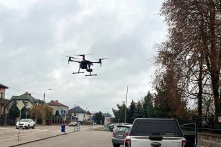 Dron obserwował pieszych, rowerzystów i kierowców na drogach powiatu mławskiego. 54 wykroczenia w dwa dni